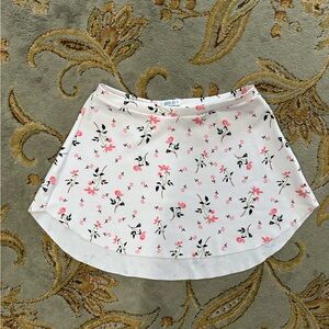 Eleve dance skirt-size small-like new